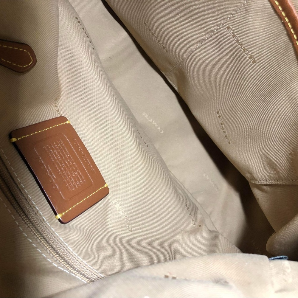 Coach Turnlock Leather Hobo Bag Black In Cream - Picture 7 of 11